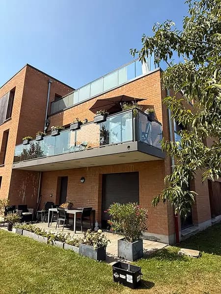 Prestation Nettoyage de vitres à Anstaing par Paandawlv - laveur de vitres professionnel