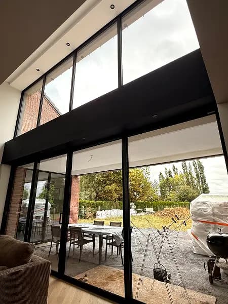 Prestation Nettoyage de vitres à Landas par Paandawlv - laveur de vitres professionnel