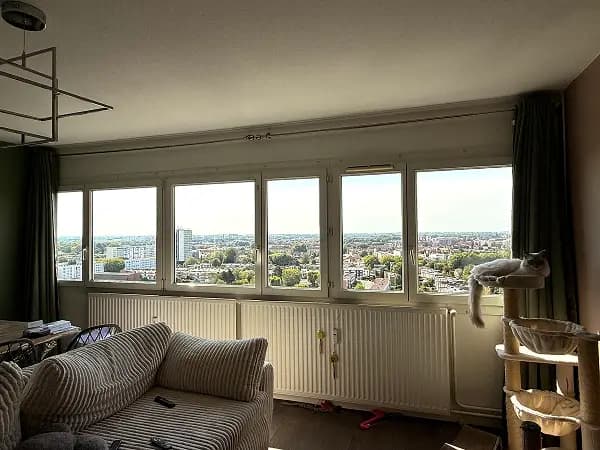 Nettoyage des vitres d'appartement à Mons-en-Baroeul, par Paandawlv, Laveur de vitres professionnel