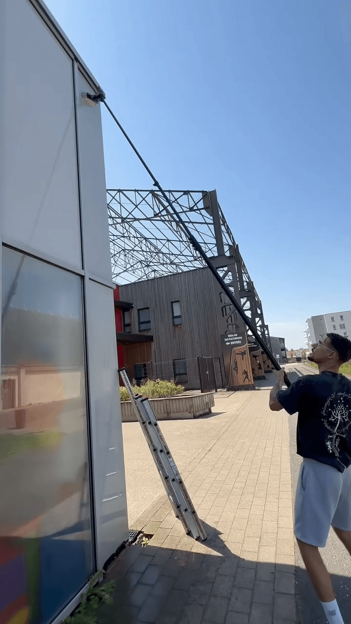 Prestation de Nettoyage de vitres toutes tailles à Lys lez Lannoy