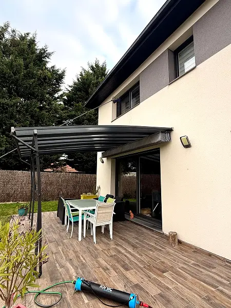 Nettoyage de véranda en vélux à Cysoing, par Paandawlv, Laveur de vitres professionnel