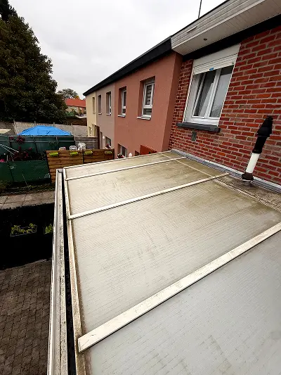 Avant Nettoyage d'une veranda à Hem, par Paandawlv, Laveur de vitres professionnel